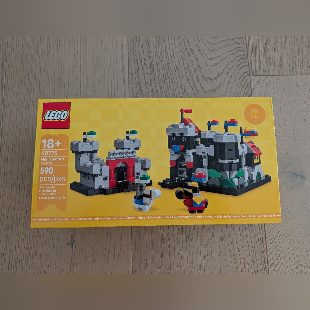Lego Mini Knight's Castle GWP set 40775
